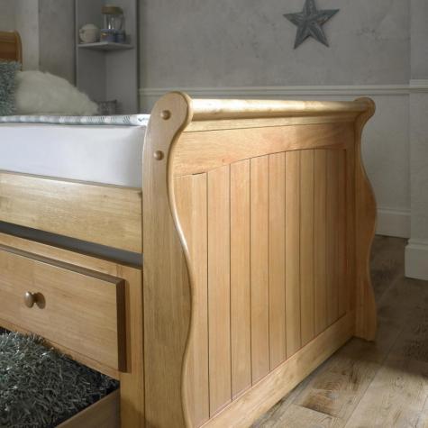 Artisan Oak Finish Captain Guest Bed